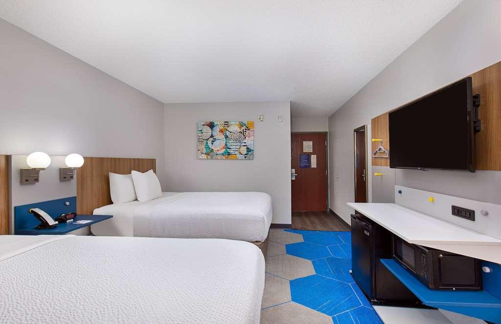 Microtel Inn & Suites Columbus North Pokoj fotografie