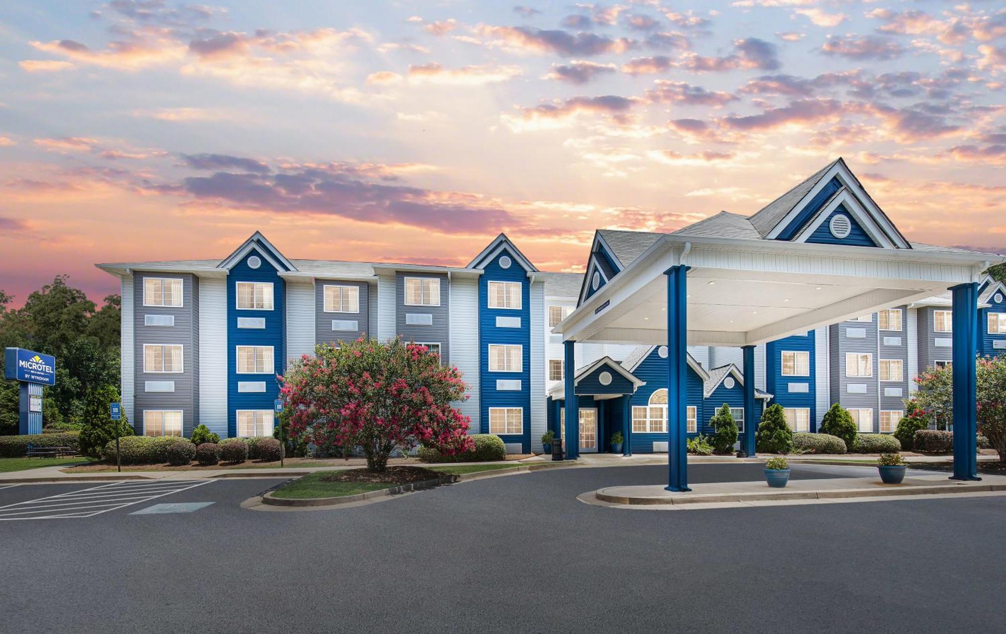 Microtel Inn & Suites Columbus North Exteriér fotografie